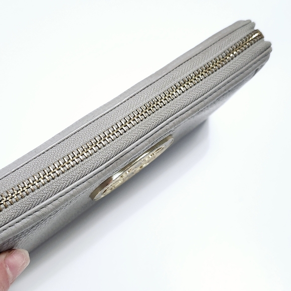 Tory Burch leather gray wallet - Picture 5 of 13